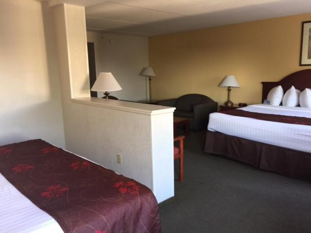 Days Inn & Suites By Wyndham Laurel Near Fort Meade מראה חיצוני תמונה