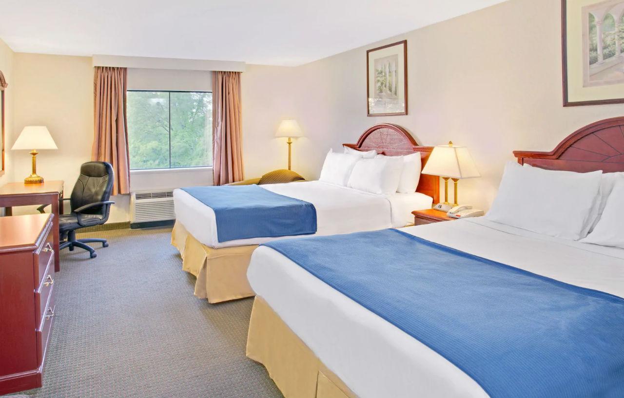 Days Inn & Suites By Wyndham Laurel Near Fort Meade מראה חיצוני תמונה